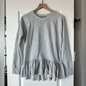 Women's Light Gray Ruffle-Hem Sweatshirt Pullover